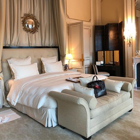 Elizabeth James Aesthetic, Hotel Room Luxury, Lori Hirshleifer, Louboutin Red Bottoms, Living Rich, Home Spa Room, Paris Bedroom, Inspired Bedroom, Queen Bedroom