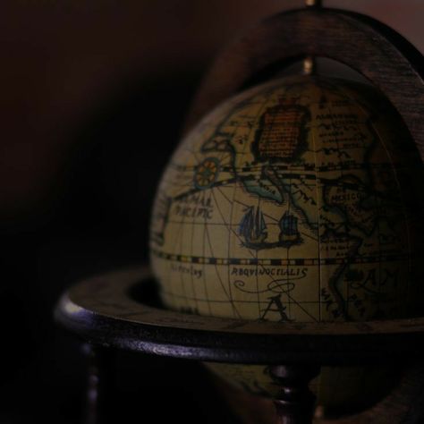 Globe Dark Academia, Dark Academia Aesthetic Globe, Old Globe Aesthetic, Dark Academia Globe, Dark Academia Science Aesthetic, History Nerd Aesthetic, World History Aesthetic, Anubis Aesthetic, Dark Academia Science