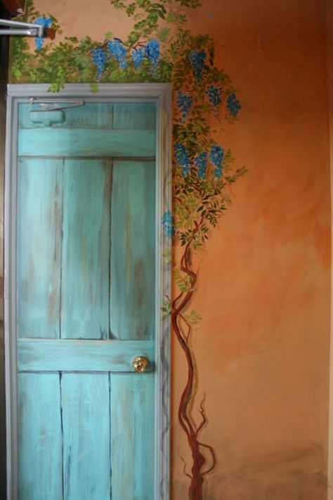 Rustic Painted Doors Interior, Vine Painted On Wall, Bathroom Door Mural, Bedroom Door Mural, Front Door Murals Painted, Painted Vines On Wood, Door Frame Art, Painted Door Ideas Bedrooms, Painting Doors Creative