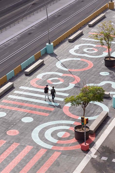 Barcelona tactical urbanism – Enviromental Design – Arauna Studio Tactical Urbanism, Sony Design, Paving Pattern, Urban Intervention, Stellar Works, Active Design, Organic Structure, Wayfinding Design, Street Design