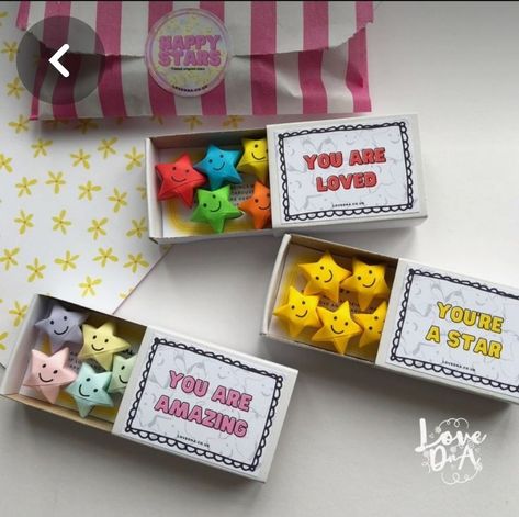 Mini Gifts For Friends Diy, Star Themed Gifts Ideas, Cheer Up Diy Gifts, Match Box Craft Ideas, Cute Gifts Paper, Matchbox Art Diy Cute Ideas, Diy Motivational Gifts, Matchbox Art Diy, Homemade Gift For Best Friend