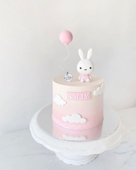 Rabbit Cake Ideas Cute Bunny, Some Bunny Is Turning One Cake, Bunny Cakes Birthday Kids, Rabbit Cake Ideas, Bunny Cake Birthday, Rabbit Cake Design, Bunny Theme Cake, Bunny Cake Design, Bunny Cake Ideas