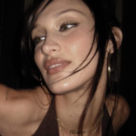 Bella Hadid Icon, Bella Hadid Pictures, Bella Hadid News, Bela Hadid, Cute Egirl, Bella Hadid Aesthetic, Isabella Hadid, Alien Stage, Adriana Lima