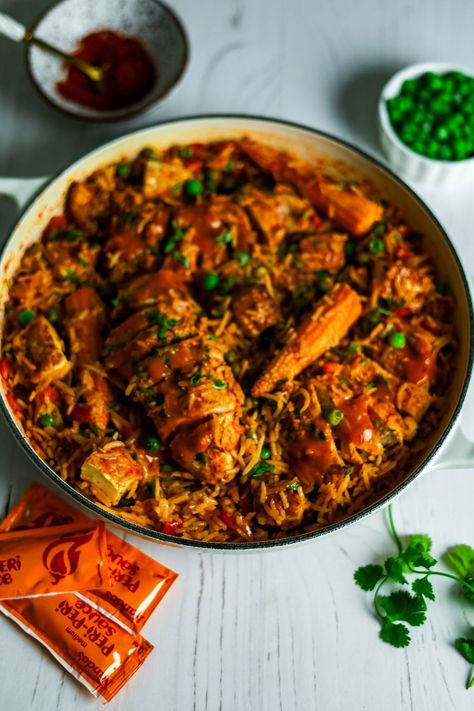 One Pot Peri Peri Chicken and Rice Peri Peri Chicken And Rice, Peri Chicken, Peri Peri Chicken, Peri Peri, Wheat Berries, South African Recipes, Chicken And Rice, African Food, Curry Recipes