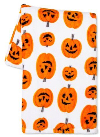 Halloween Pumpkin Plush Throw - White/Orange Orange Throw Blanket, Pumpkin Blanket, Pumpkin Plush, Orange Blanket, Dorm Gift, Target Halloween, Orange Bedding, White Throw Blanket, Halloween Blanket