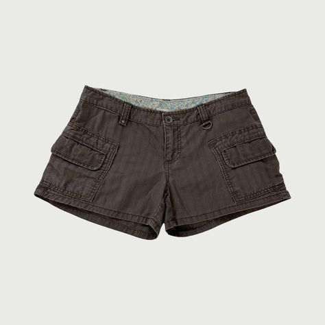 Low Rise Cargo Shorts ♪ In brown with a subtle... - Depop Brown Summer Cargo Shorts With Pockets, Low Rise Cargo Shorts, Brown Cargo Shorts, Brown Low Rise Cargo Pants, Black Low Rise Shorts, Brown Cotton Cargo Shorts With Side Pockets, Low Rise Shorts, Brown Shorts, Skirt Leather