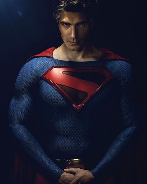 Second Brandon Routh “Crisis” Superman Picture – Superman Homepage Alex Ross Kingdom Come, Brandon Routh Superman, Art Dc Comics, Superman Suit, Superman Pictures, Spiderman Comic Art, Superman Costumes, Brandon Routh, Superman Returns