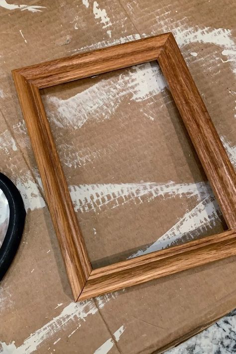 How to Paint Picture Frames - The House on Silverado Framing Pictures Diy, Refinishing Picture Frames, Painting Old Frames, Repaint Picture Frames Diy, Picture Frame Upgrade, Refinish Picture Frames, How To Paint A Picture Frame, Picture Frame Redo, Repainting Picture Frames