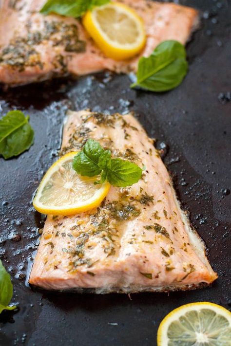 Lemon Basil Salmon highlights the flavors of summer. Light and so good! Lemon Basil Salmon, Basil Salmon, Asian Salmon Recipes, Gluten Free Baguette, Healthy Diners, Basil Seeds, Gluten Free Lunch, Easy Salmon Recipes, Food Time