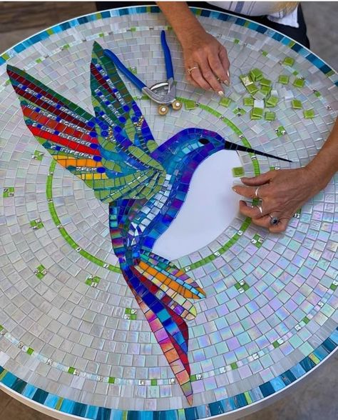 Bird Mosaic Ideas, Mosaic Fire Pit, Mosaic Birdbath Patterns, Mosaic Artwork Ideas, Mosaic Sea Life, Mosaic Designs Pattern, Mosaic Walkway, Mosaic Art Ideas, Mosaic Birdbath