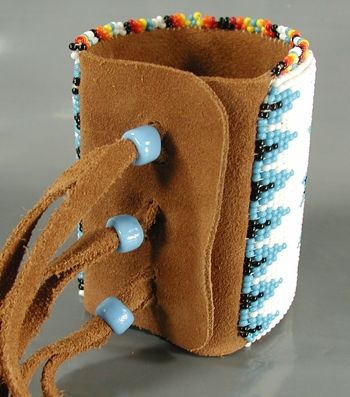 Authentic Native American beaded leather cuff by Lakota artist Alan Monroe Beading Patterns Free Tutorials, Loom Beading Patterns, Bead Loom Kits, Native American Beadwork Patterns, Knitting Patterns Free Blanket, Native Beading Patterns, Native American Patterns, Native Beadwork, Beading Patterns Free