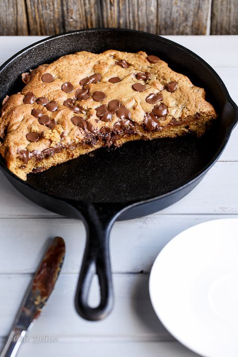 Sugar Free Nutella, Skillet Chocolate Chip Cookie, Skillet Cookie, Sandy Shores, Nutella Recipes, Good Eat, Think Food, Party Desserts, Cast Iron Skillet