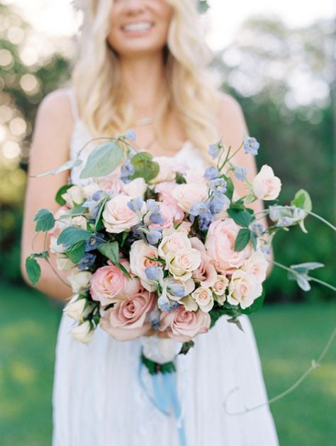 Dusty Blue, Peach, Blush and Cream Wedding Color Palette Cream Wedding Colors, 2016 Wedding Trends, Blue And Blush Wedding, Rose Quartz Serenity, Prettiest Bouquet, Cream Wedding, Pastel Wedding, Wedding Color Palette, Wedding Chicks