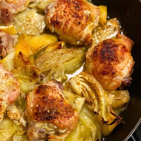 Sofrico Roasted Chicken – La Boîte Chicken With Fennel, Fennel Recipes, One Pan Meal, Roasted Fennel, One Pan Chicken, Baked Roast, Chicken Dish, One Pan Meals, Cooking Together