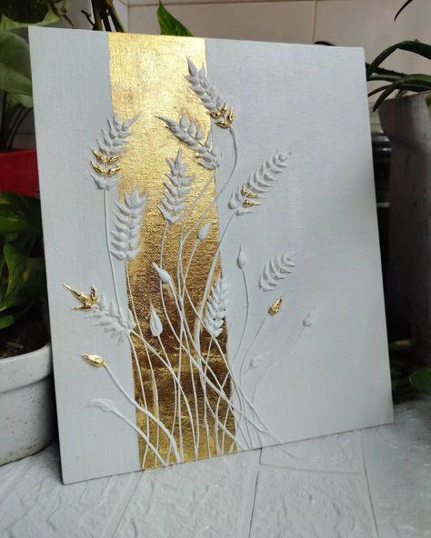 I'm obsessed with this and you😁 #texturedpainting #textures #texturextreme #textured #texturesart #texturedartist #artoftheday #artlife #arte #art #goldtexture #goldleaf Sculpture Art Projects, Gold Art Painting, Diy Abstract Canvas Art, Flower Drawing Design, Plaster Wall Art, Abstract Art Diy, Texture Painting On Canvas, Calligraphy Art Print, Diy Canvas Wall Art