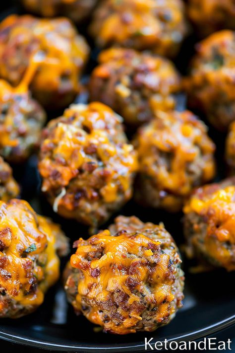 Carnivore Breakfast Cheesy Meatballs- Carnivore Breakfast Idea Fall Carnivore Meals, Carnivore Breakfast Sausage, Carnivore Diet Breakfast Casserole, Meat And Eggs Diet, Carnivore Lunch Meal Prep, Slow Cooker Carnivore Recipes, Carnivore And Fruit Diet, Carnivore Breakfast Ideas No Eggs, Carnivore Breakfast Ideas Easy