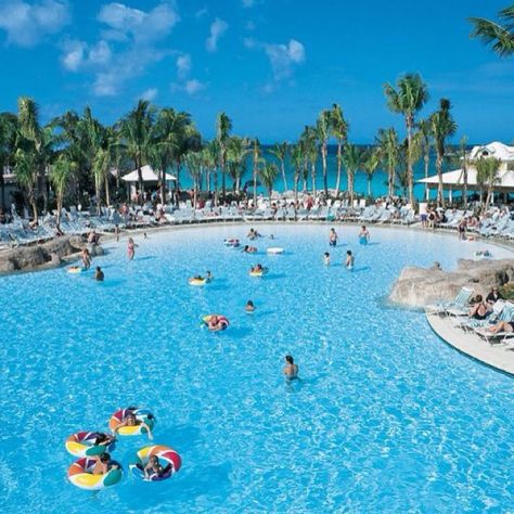 Would be lovely spending some relaxing time around the pool, sipping on a pina colada. Atlantis Resort Bahamas, Caribbean Family Vacation, Bahamas Hotels, Bahamas Honeymoon, Bahamas Resorts, Paradise Island Bahamas, Atlantis Bahamas, Best All Inclusive Resorts, Bahamas Vacation