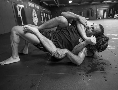 Mma Gym Aesthetic, Mma Training Aesthetic, Jiu Jitsu Photography, Mma Fighters Aesthetic, Krav Maga Aesthetic, Jiujitsu Aesthetic, Mma Aesthetic, Jiu Jitsu Aesthetic, Bjj Aesthetic