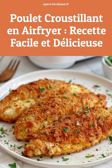 Bâtonnets de poulet croustillants et dorés préparés à l'airfryer, servis sur une assiette blanche, garnis de persil haché. Air Flyer, Air Fire, Air Fryer Recipes, Cooking Time, Air Fryer, 30 Minutes, Thermomix