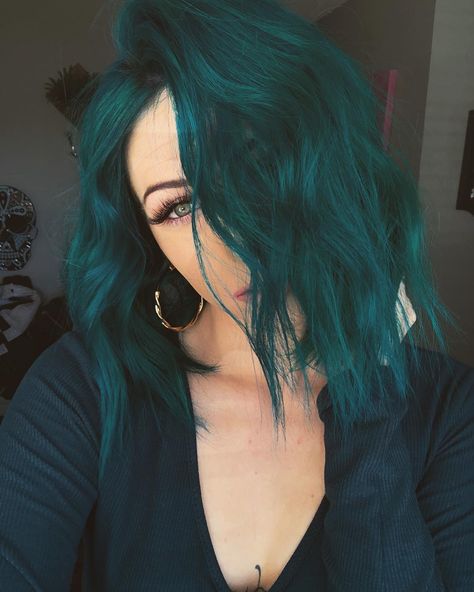 Welcome to the dark side 😎😈🖤 The green just wasn’t cuttin the mustard 🙅🏼‍♀️ (literally... my yellow was coming through 😂) soooo I put… Two Toned Hair Color Ideas For Brunettes, Dark Purple And Teal Hair, Fashion Colors Hair Ideas, Villian Era Hair Color, Hair Color Ideas With Grey, Short Light Hair Color Ideas, Fun Ways To Color Hair, Trendy Dyed Hair 2023, Short Hair With Bangs 2023