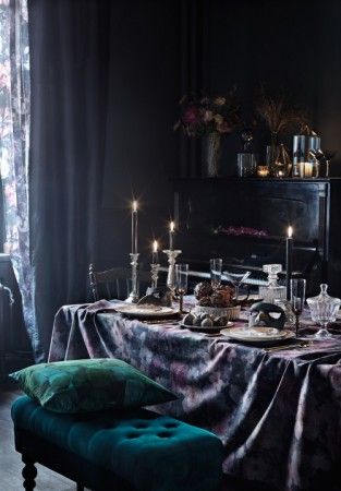 Moody Decor, Gravity Home, Dark Home, Dark Interiors, Dining Room Design, Home Fashion, My New Room, Decoration Design, House Inspiration