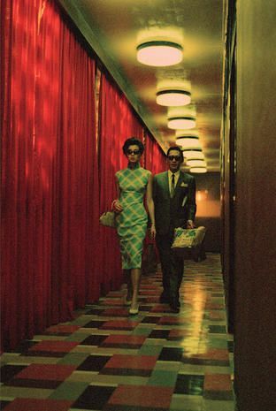 Wong Kar Wai, Maggie Cheung, In The Mood For Love, Mood For Love, Septième Art, I Love Cinema, Film Inspiration, Neo Noir, Cinematic Photography