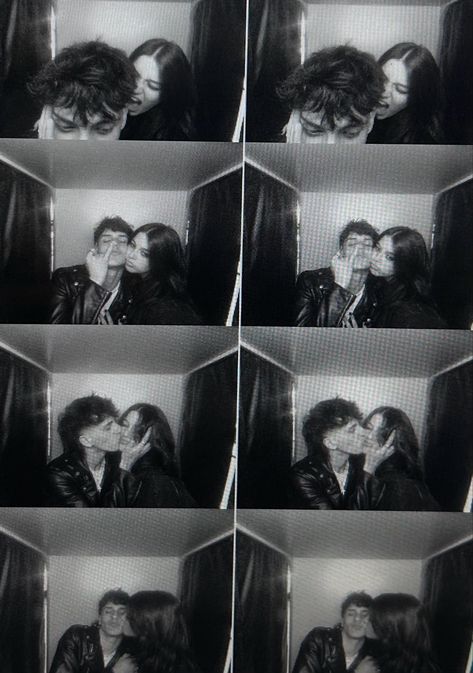 Rockstar Couple Aesthetic, Rockstar Boyfriend Outfit, Rockstar Relationship, Rockstar Boyfriend Aesthetic, Nyc Polaroid, Rockstar Couple, Aesthetic Photobooth, City Girl Life, Photobooth Poses