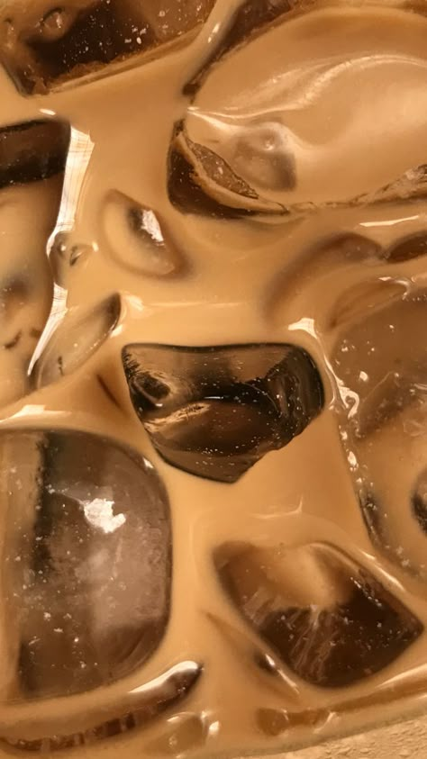 Ice Coffee Aesthetic Wallpaper, Coffee Close Up, Coffee Color Aesthetic, Coffee Pfp, Poster Kopi, Iced Latte Aesthetic, Board Widget, Aesthetic Food Pics, Spotify Cover Ideas