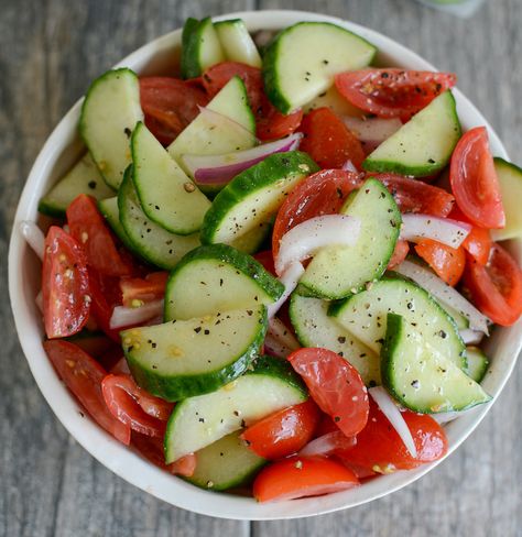 Cucumber Salad Creamy, Cucumber Salad With Mayo, Recipes With Tomatoes, Asian Cucumber Salad Recipe, Creamy Cucumber Tomato Salad, Mediterranean Cucumber Salad, Tomato And Cucumber Salad, Cucumber Onion Salad, Cucumber And Tomato Salad