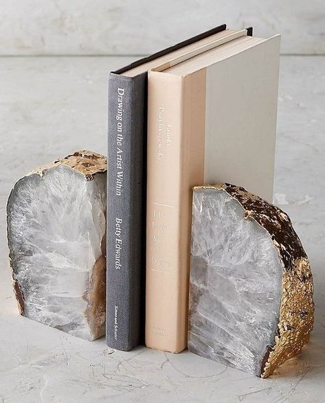 Quartz Crystal Decor, Crystal Room Decor, Geode Bookends, Geode Decor, Agate Bookends, Crystal Room, Organic Nature, Herbal Magic, Diy Resin Art