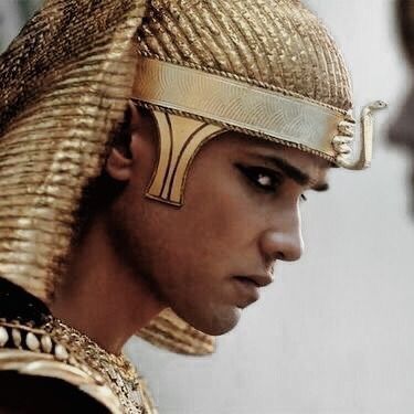 Ancient Egypt Aesthetic, Egyptian Aesthetic, Egypt Aesthetic, Prince Of Egypt, Gods Of Egypt, Egyptian Women, Egyptian Pharaohs, Different Aesthetics, Egyptian Mythology