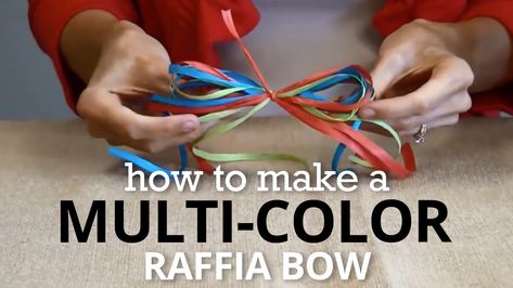 How to Tie a Raffia Bow via @nashvillewraps How To Use Raffia Ribbon, Raffia Ribbon Bow, Raffia Bows On Presents, Raffia Ribbon Ideas, Bows For Presents, Ribbon Collection, Raffia Ribbon, Paper Pom Pom, Wrapping Techniques