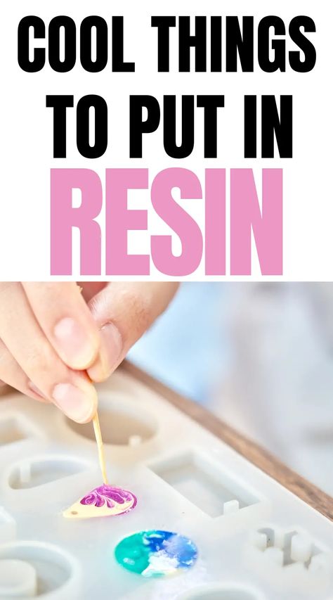 31 Things To Put In Resin (Unique, Cool Or Budget Friendly Ideas) Things To Put In Resin, Resin Craft Ideas, Diy Resin Gifts, Resin Jewelry Tutorial, Epoxy Resin Diy, Resin Crafts Tutorial, Diy Resin Projects, Resin Jewelry Diy, Resin Jewelry Making