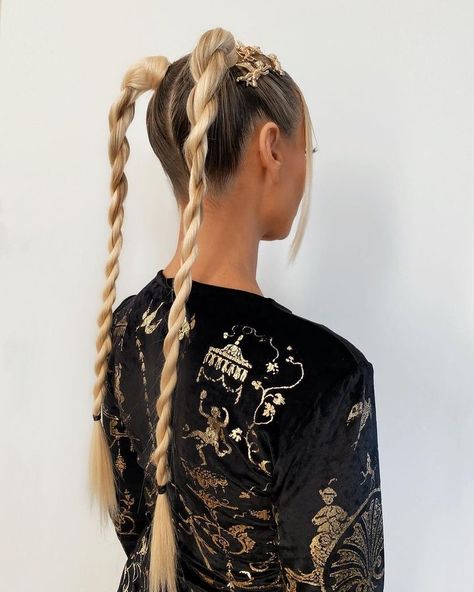 Twist Pigtails, Rave Hairstyles, Rope Braided Hairstyle, Rope Braids, Dorit Kemsley, Brassy Hair, Two Braid Hairstyles, Hair 101, Rave Hair