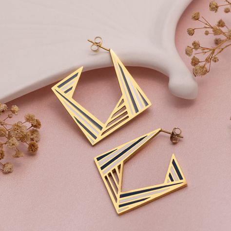 18k Geometric Stud Earrings are gorgeous and stylish gift for women and moms.(18k Gold Big Rhombus Earrings, Geometric Stud Hoops, Mixed Color Studs, Blue Summer Jewelry, Christmas & Birthday Gifts For Her Women Mom) Elevate your style with these eye-catching 18k Gold Rhombus Earrings. Featuring a unique geometric design, these stud hoops are perfect for adding a touch of modern sophistication to any outfit. The mixed color earrings adds an element of versatility, allowing you to effortlessly pa Modern Gold Jewelry Unique Designs, Blue Summer Jewelry, Rhombus Earrings, Gold Earing, Geometric Jewelry Design, Cement Jewelry, Geometric Jewellery, Opt Art, Jewelry Design Drawing