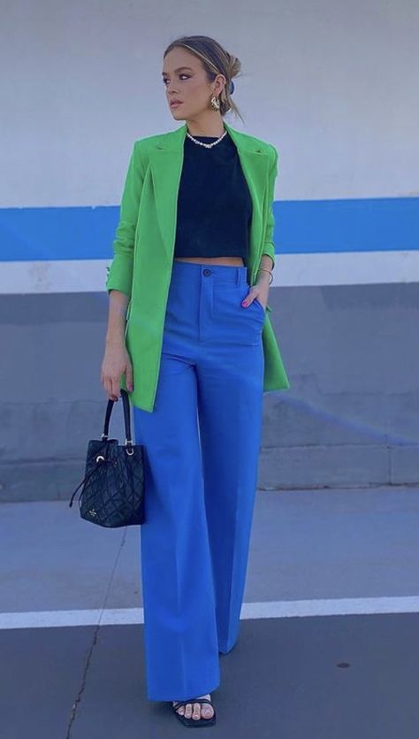 Colourful Professional Outfit, Block Colour Outfit, Green Blazer Outfits, Colorful Office Outfits, Colour Blocking Outfit, Color Combos Outfit, Color Blocking Outfits, Color Combinations For Clothes, Color Trends Fashion