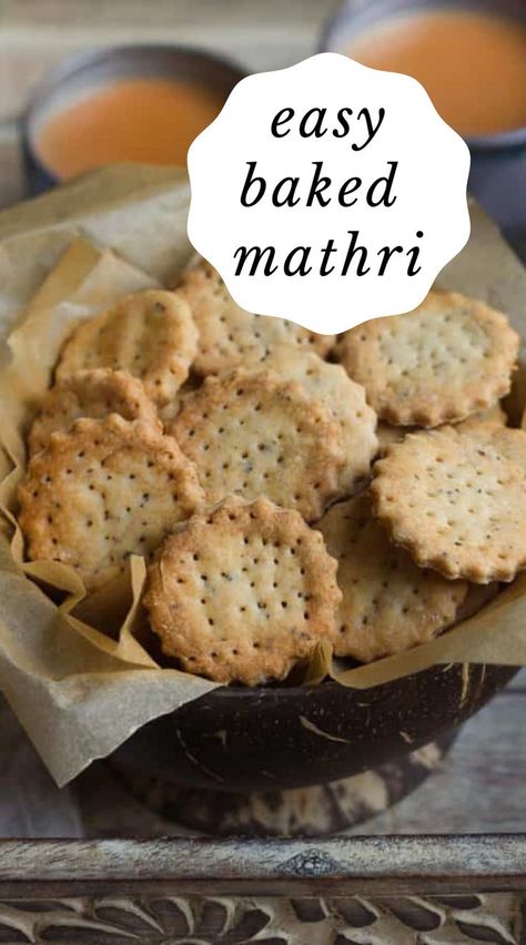 Baked Indian Snacks, Mathri Recipe, Methi Recipes, Holi Recipes, Savoury Crackers, Muffin Tin Recipes, Diwali Food, Healthy Baked, Biscotti Recipe