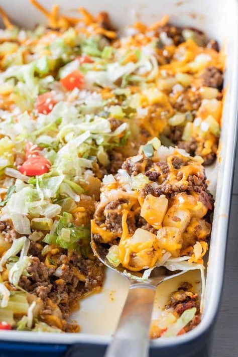 Big Mac Casserole recipe is a healthy twist on a classic burger that transforms the elements of this burger into a family-friendly casserole. Frozen Burrito Casserole, Gluten Free Ground Beef Recipes, Burrito Casserole Recipe, Big Mac Casserole, Frozen Burritos, Burrito Casserole, Classic Burger, Burger Toppings, Cubed Potatoes