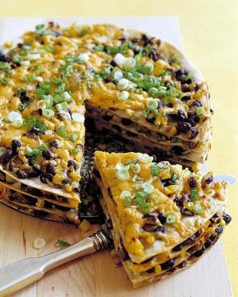 Tortilla and Black Bean Pie  Leave it to Martha Stewart to cook this in a springform pan - I'd just use a pie plate. Black Bean Pie Recipe, Tortilla Pie, Bean Pie, Pizza Roll, Menu Recipes, Martha Stewart Recipes, Mexican Dish, Think Food, Weekly Menu