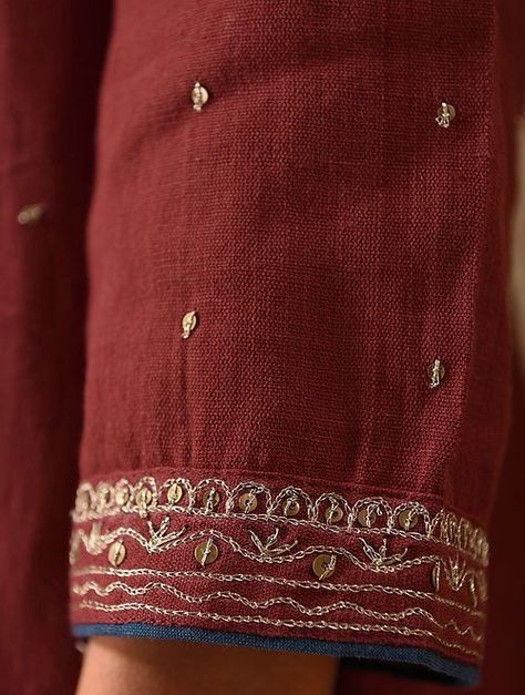 Comfy Cute Outfits, Embroidery Online, Embroidery On Kurtis, Kurti Embroidery Design, Kurta Neck Design, Simple Blouse Designs, Cotton Kurti Designs, Kurti Neck Designs, Sleeves Designs For Dresses