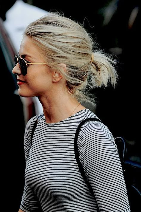 Julianne Hough Short Hair, Julianne Hough Hair, Short Hair Ponytail, Short Ponytail, New Short Haircuts, Blonde Ponytail, Pulled Back Hairstyles, Hair Pulling, Julianne Hough