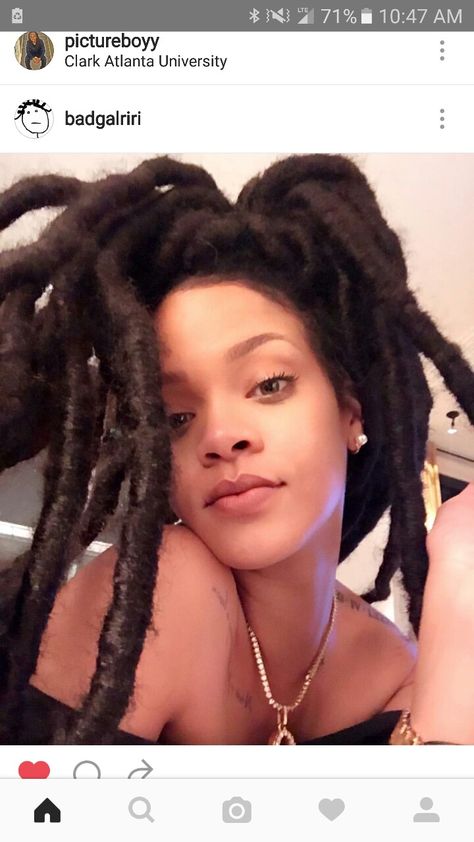 Riri Locs, Rihanna Locs, Rihanna Faux Locs, Rihanna Now, Rihanna Face, Long Locs, Dancehall Music, Rihanna Looks, Jamaican Music