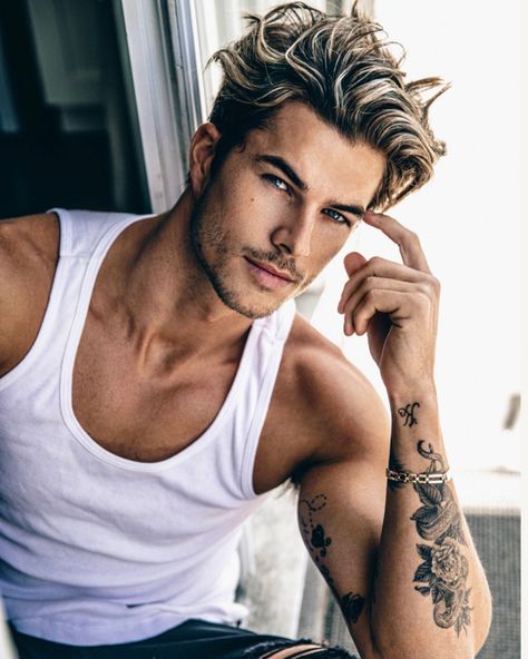 Chase Mattson, Diy Fashion Photography, Blonde Curly Hair, Character Poses, Long Black Hair, Take A Picture, Cat Person, Muscular Men, Men Model