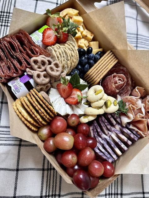 Charcuterie Boards, Grazing Trays, Snack Platters, Meat, Cheese, and Beyond | A little  board I made for a friend | Facebook Small Snack Board Ideas, Grazing Tray Ideas, Charcuterie Board On The Go, Veggie And Fruit Charcuterie Board, Charturie Boards, Grazing Tray, Snack Platters, Charcuterie Boxes, Charcuterie Gifts