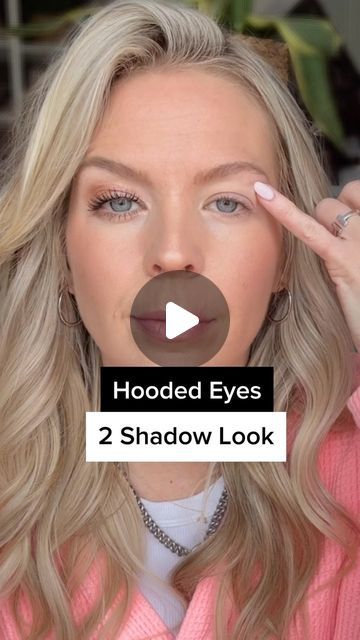 Blonde Hair Blue Eyes Eyeshadow, Seint Eyeshadow Blue Eyes Blonde Hair, Natural Eye Shadow For Blue Eyes, Eye Shadow For Blondes, Pillow Talk Eyeshadow Looks, Quick Eyeshadow Looks, Two Eyeshadow Look, Thrive Eyeshadow, Light Eyeshadow Looks