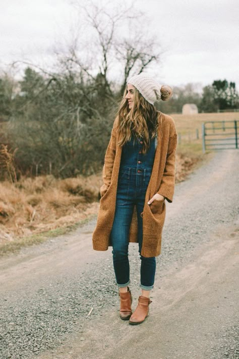 Styling Overalls, Pijamas Women, Street Outfits, Style Overalls, Overall Outfit, Overalls Outfit, Hipster Outfits, Denim Overalls, Denim Jumpsuit