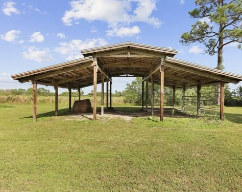 Farm Storage Buildings, Poultry Farm Buildings, Cow Shed Design, Hay Shed, Rv Shelter, Sheep House, Farm Storage, Diy Horse Barn, Building A Pole Barn