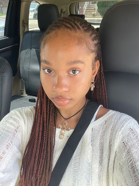 Corn Rows Short Hair Black Women, 2000s Cornrow Hairstyles, Cute Short Hair Styles Braids, Straight Back Box Braids, Shoulder Length Cornrows, Short 4c Braids, Simple Fulani Braids Short, Fulani Natural Hair, Colored Cornrows