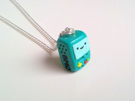 Beemo Adventure Time, Adventure Time Polymer Clay, Adventure Time Clothes, Inexpensive Jewelry, Geek Jewelry, Clay Necklace, Polymer Clay Charms, Clay Charms, Dieselpunk