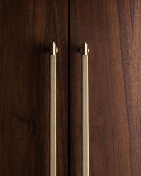 Walnut + BRASS [type. CLOSET BAR.] Project / @cbp.design #busterandpunch #interiordesign #brass Appliance Pulls Hardware, Buster And Punch, Closet Bar, Buster Punch, Pull Bar, Whiskey Bar, Kitchen Units, Appliance Pull, Metal Bar